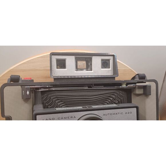 Vintage 1967 Polaroid Land Camera 220 Packfilm Camera - Picture 3 of 16